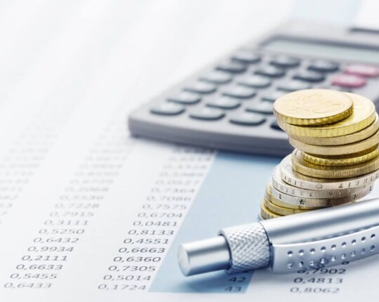 Top 4 Signs Your Business Needs a Professional Accountant