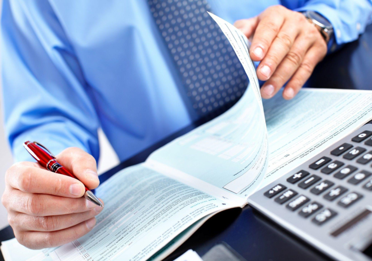 How Professional Bookkeeping Helps You Avoid Costly Mistakes